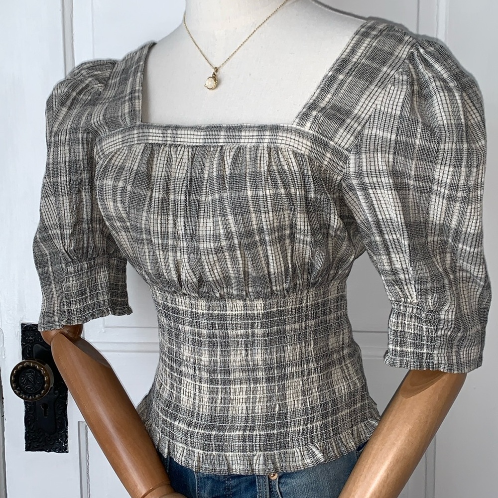 UNIVERSAL THREAD SMOCKED PUFF SLEEVE TOP